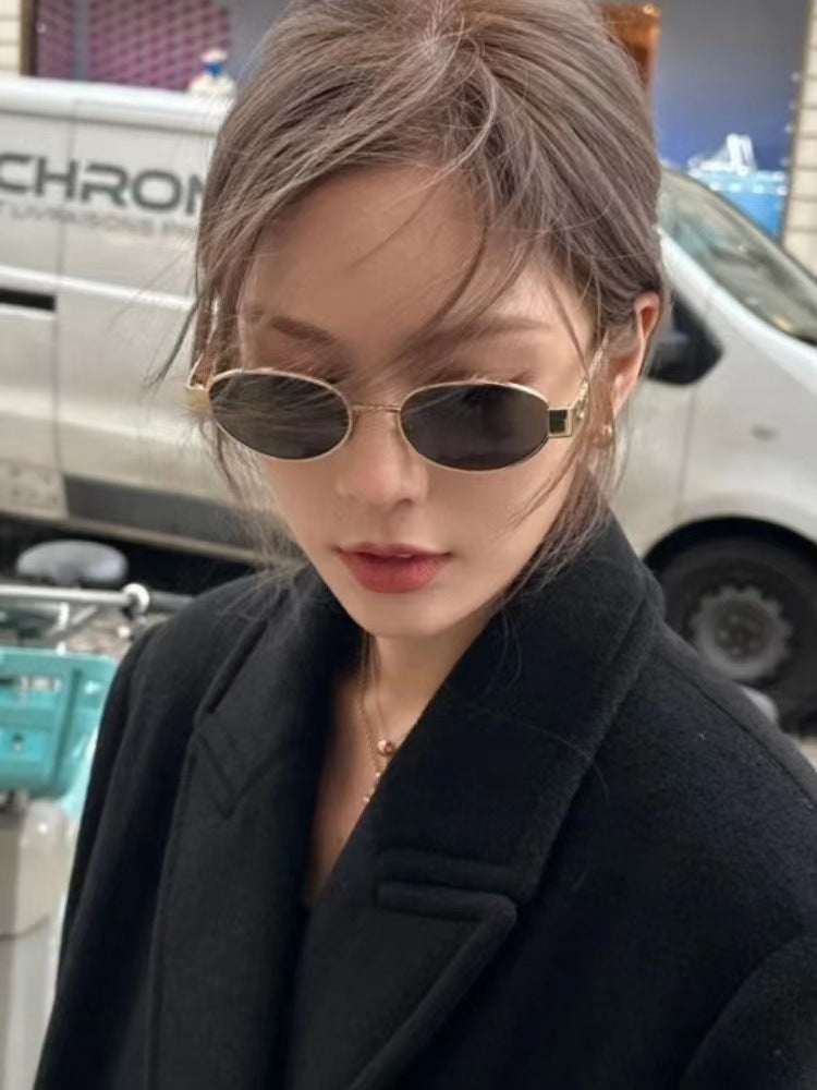 Occhiali da sole colorati da donna Ovali da sole in metallo